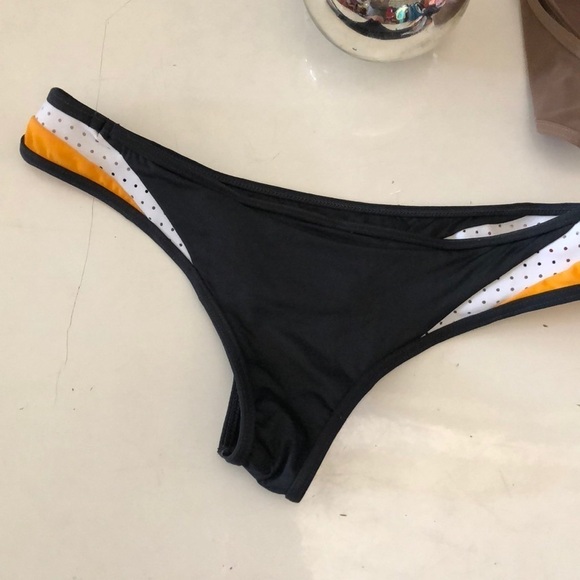 Vitamin A Bikini bottoms size medium NWOT - Picture 4 of 4
